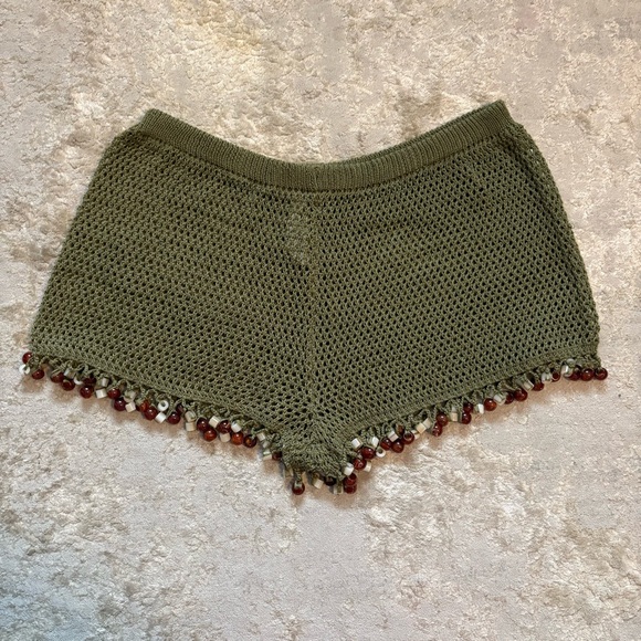 Missguided Crochet Olive Green Shorts With Beaded Fringe Hem Size XLarge - Picture 3 of 9